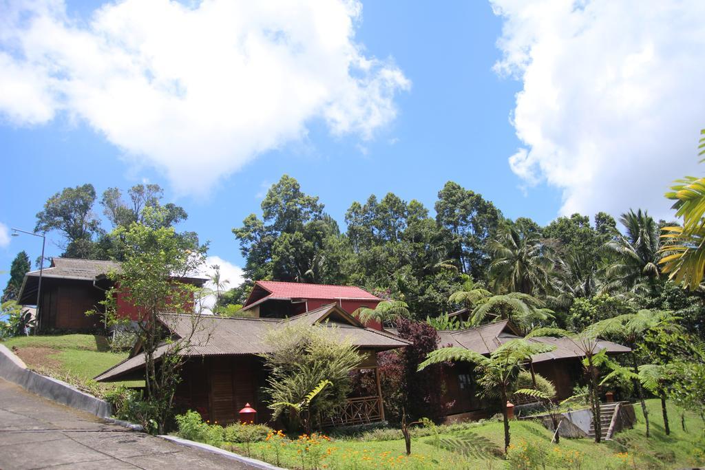 Highland Resort & Nature Tours Tomohon Εξωτερικό φωτογραφία