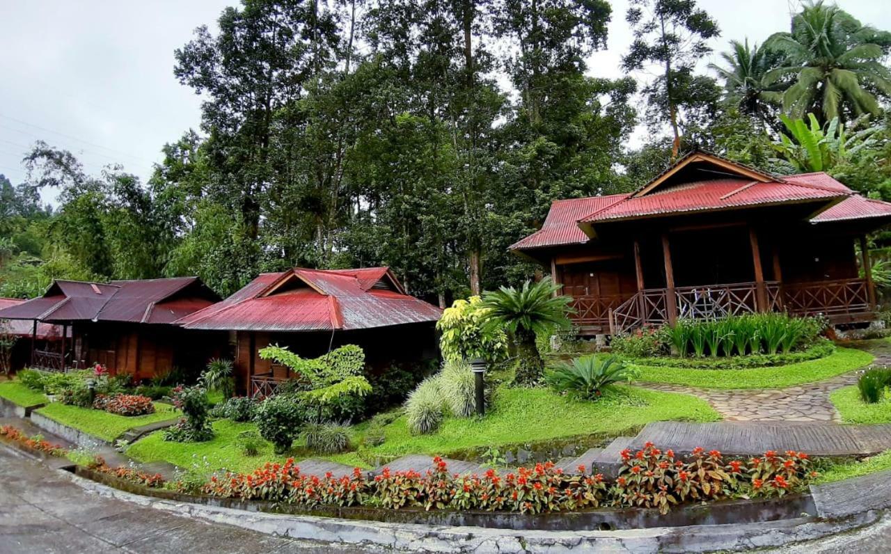 Highland Resort & Nature Tours Tomohon Εξωτερικό φωτογραφία